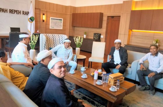 Gubernur Jabar KDM Gelar Pertemuan Dengan Majelis Mursyidin TNAJ, Bahas Pembangunan Rumah Suluk di Subang