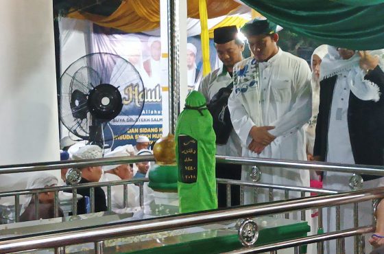 Buya Arrazy Hasyim Ziarah dan Tausiah Memperingati Haul Ke 7 Buya Syekh Salman Daim