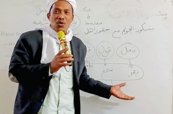 Tuan Guru Munawar Kholil: Kesempurnaan Sholat Dicapai Lewat Syariat, Thariqat, dan Hakikat